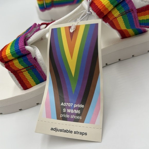 NWT Striped Rainbow Adjustable Strap White Sandals - Size W8/M6 - Picture 8 of 9